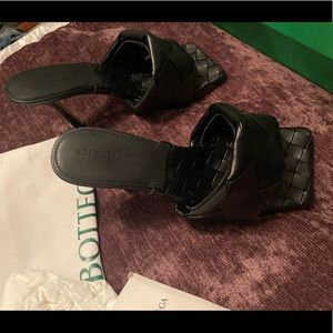 Bottega Veneta womens lido mules size 8! Never worn